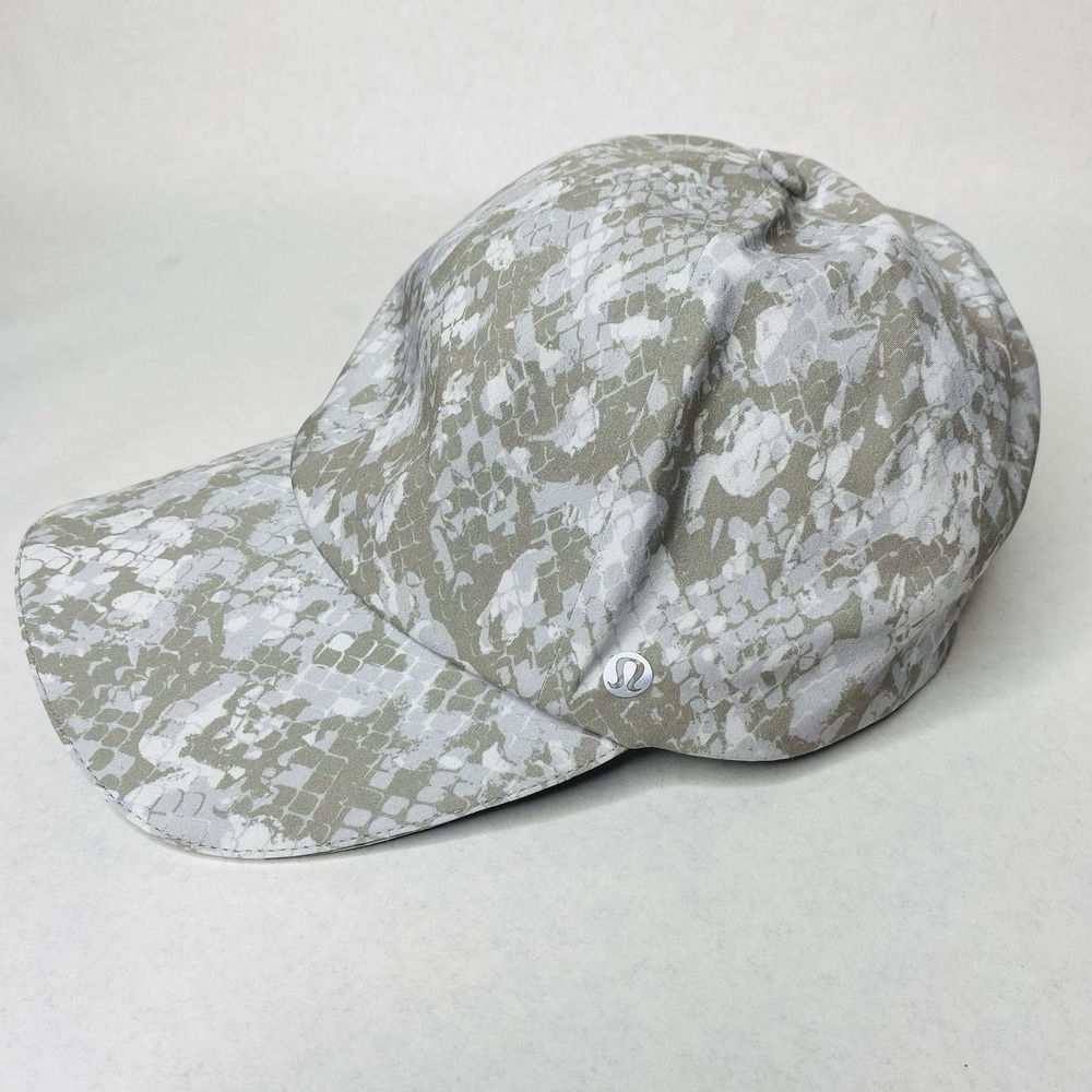 Lululemon Hat Cap Strap Back Camo‎ Lightweight Running Activewear Adjustable